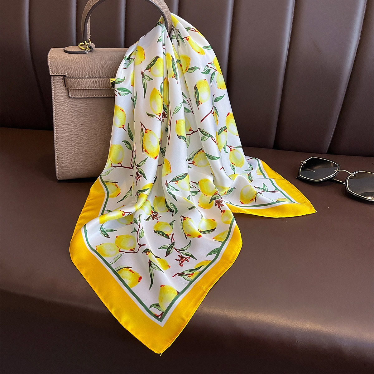 Syal Sutra Persegi Gambar Ceta - Face Scarf Mask ulasan dan harga