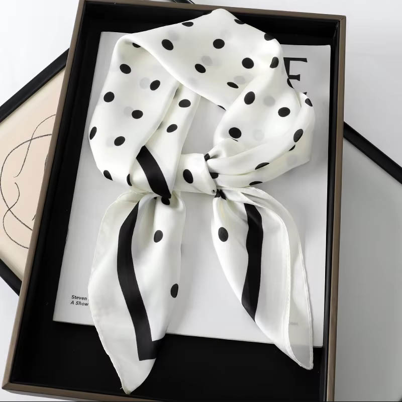 Syal Segi Empat Sutra Wanita M - Head Wrap Turban ulasan dan harga